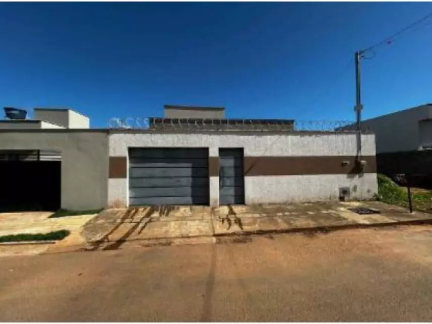 Casa à venda em leilão - leilão extrajudicial - Senador Canedo GO - lance mínimo R$ 181.500