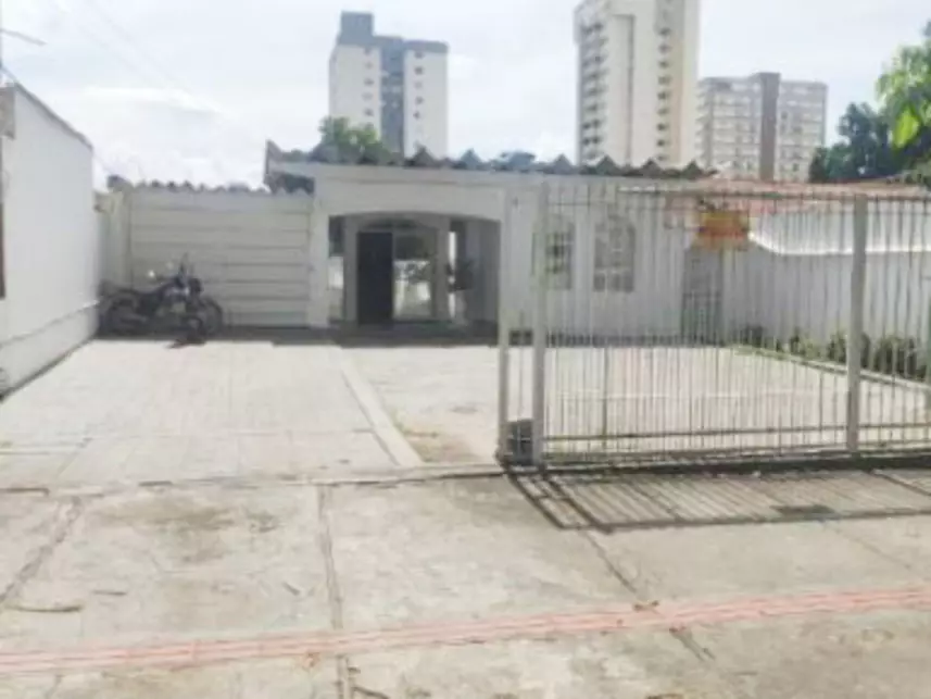 Casa à venda em leilão - leilão extrajudicial - Goiânia GO - lance mínimo R$ 559.900