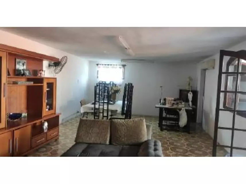 Casa à venda em leilão - leilão extrajudicial - Nova Iguaçu RJ - lance mínimo R$ 560.000