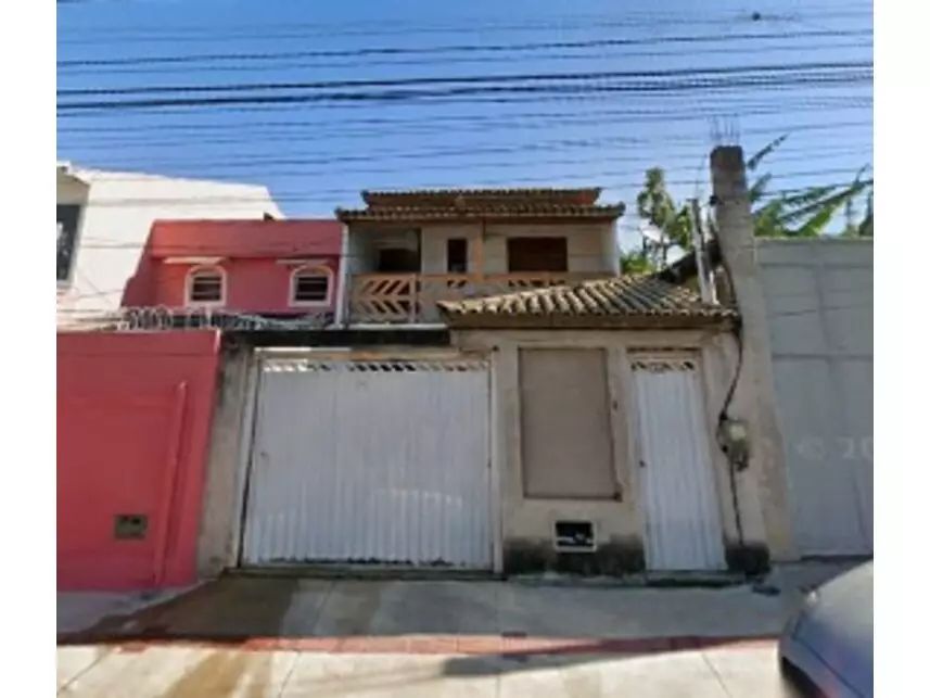 Casa à venda em leilão - leilão extrajudicial - Campos dos Goytacazes RJ - lance mínimo R$ 297.768