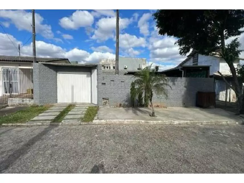 Casa à venda em leilão - leilão extrajudicial - Criciúma SC - lance mínimo R$ 233.000