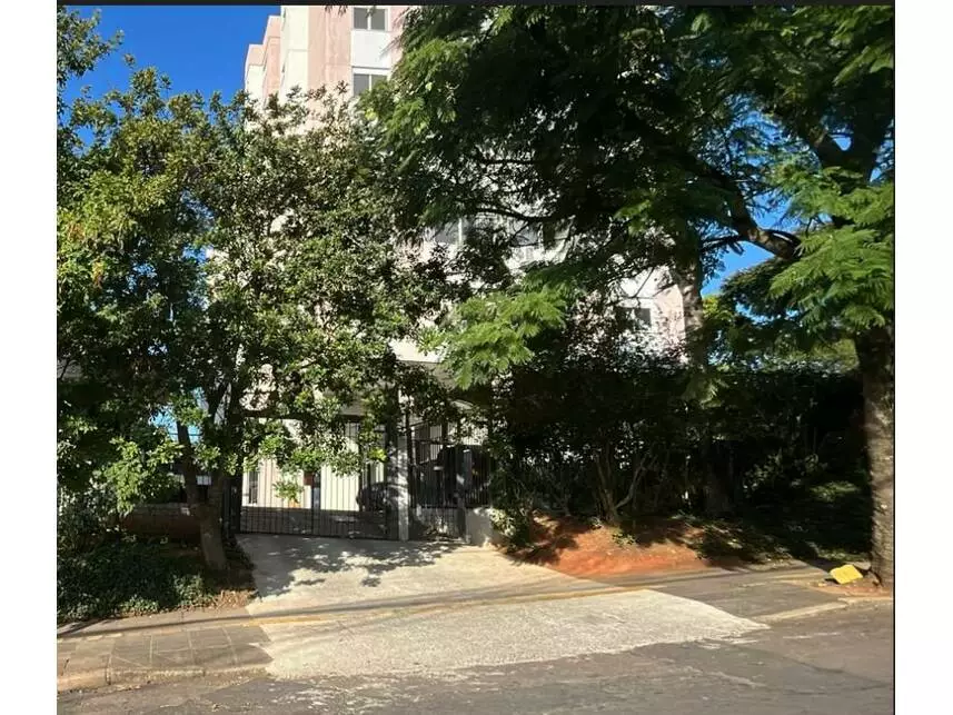 Apartamento à venda em leilão - leilão extrajudicial - Porto Alegre RS - lance mínimo R$ 110.400