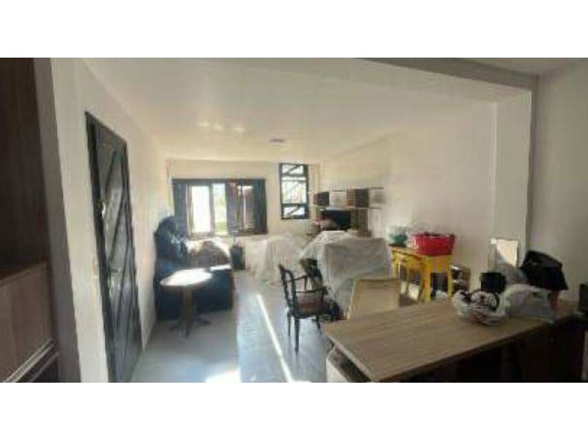 Apartamento à venda em leilão, localizado em Porto Alegre - RS