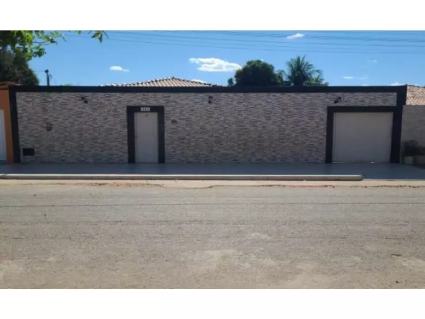 Casa à venda em leilão - leilão extrajudicial - Paratinga BA - lance mínimo R$ 75.000