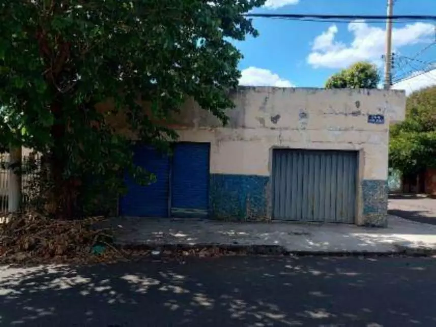 Casa à venda em leilão - leilão extrajudicial - Birigui SP - lance mínimo R$ 139.080