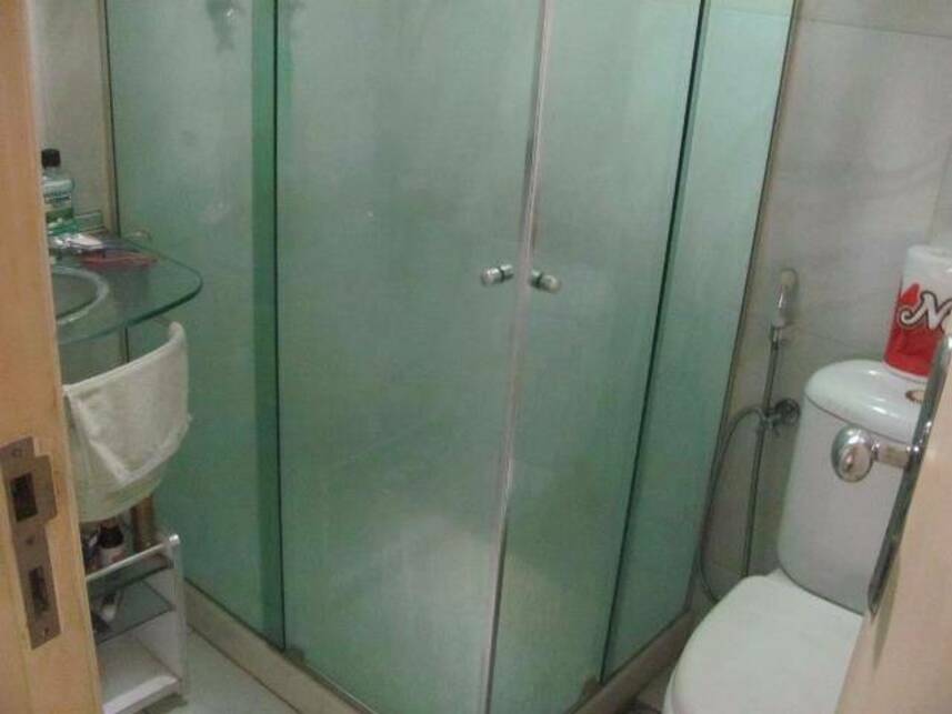 Apartamento à venda em leilão, localizado em Rio De Janeiro - RJ