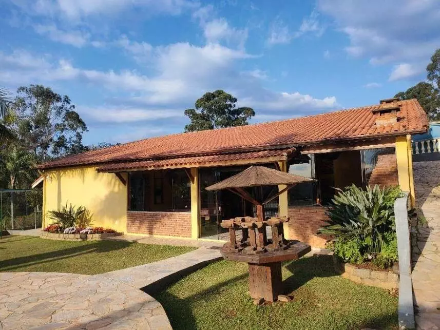 Casa à venda em leilão - leilão extrajudicial - Mairinque SP - lance mínimo R$ 1.117.200