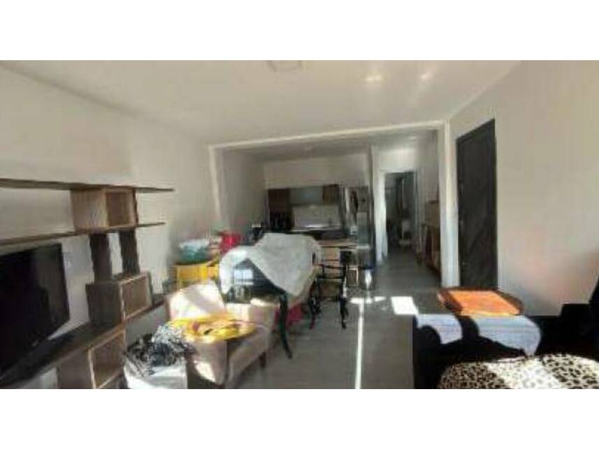 Apartamento à venda em leilão, localizado em Porto Alegre - RS