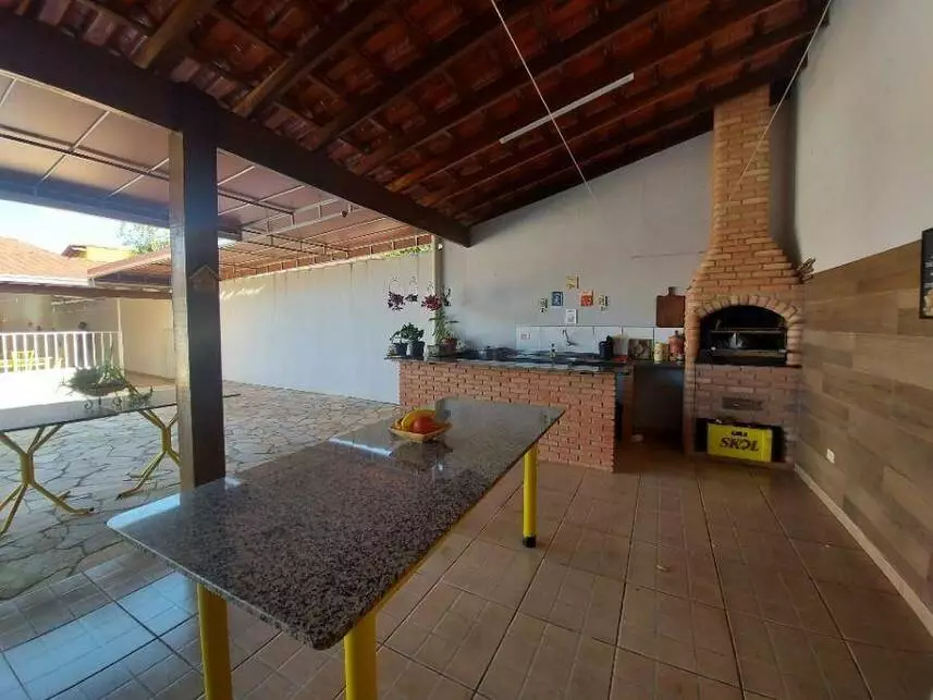 Casa à venda em leilão - leilão extrajudicial - Uberlândia MG - lance mínimo R$ 565.200