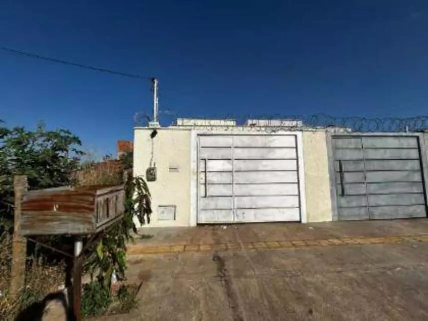 Casa à venda em leilão - leilão extrajudicial - Goiânia GO - lance mínimo R$ 167.960