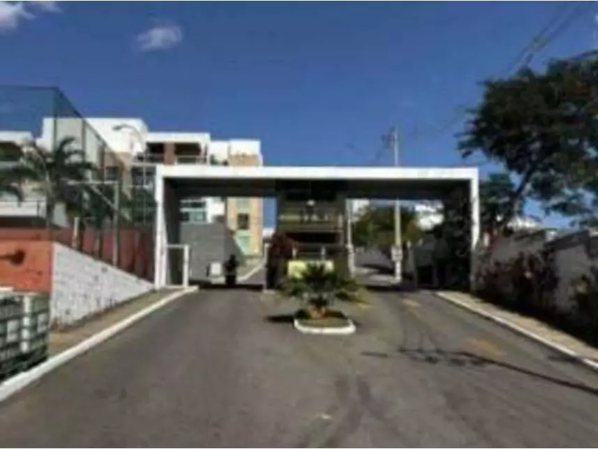 Apartamento à venda em leilão - leilão extrajudicial - Três Rios RJ - lance mínimo R$ 121.920