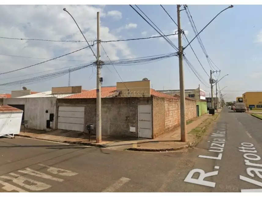 Casa à venda em leilão - leilão extrajudicial - Uberaba MG - lance mínimo R$ 434.103