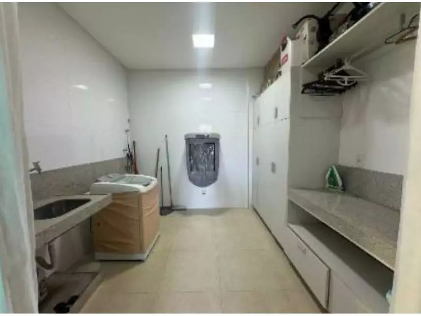 Casa à venda em leilão - leilão extrajudicial - Divinópolis MG - lance mínimo R$ 1.037.340