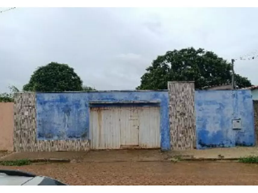 Casa à venda em leilão - leilão extrajudicial - Dom Eliseu PA - lance mínimo R$ 77.925