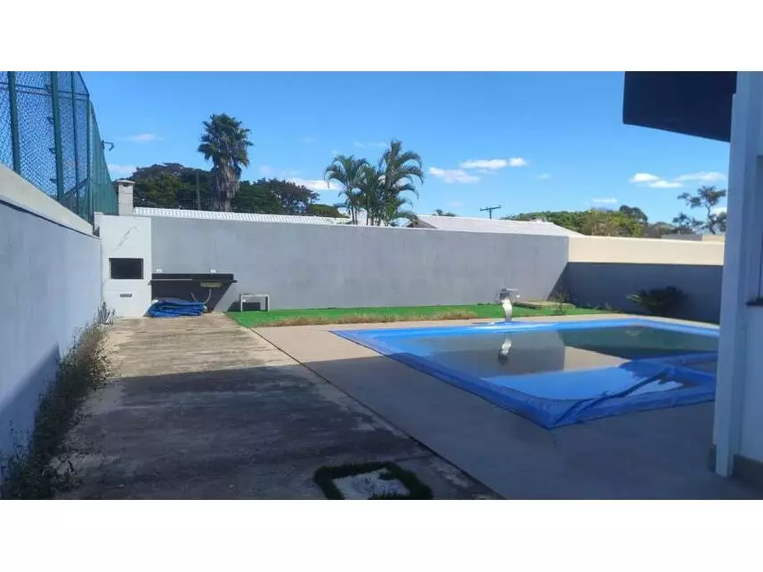Casa à venda em leilão - leilão extrajudicial - Paranapanema SP - lance mínimo R$ 844.000
