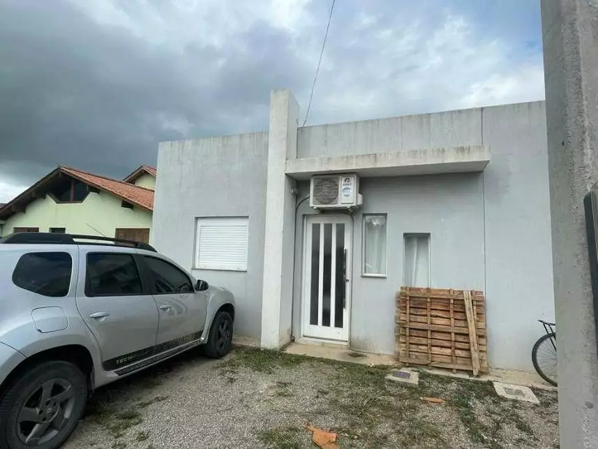 Casa à venda em leilão - leilão extrajudicial - Pelotas RS - lance mínimo R$ 165.000