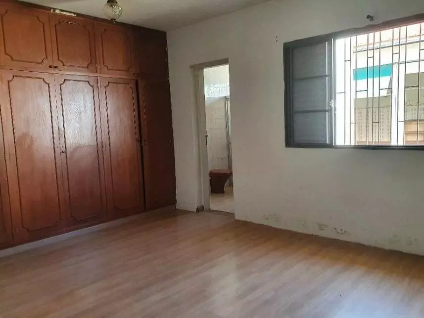 Casa à venda em leilão - leilão extrajudicial - Assis SP - lance mínimo R$ 433.580