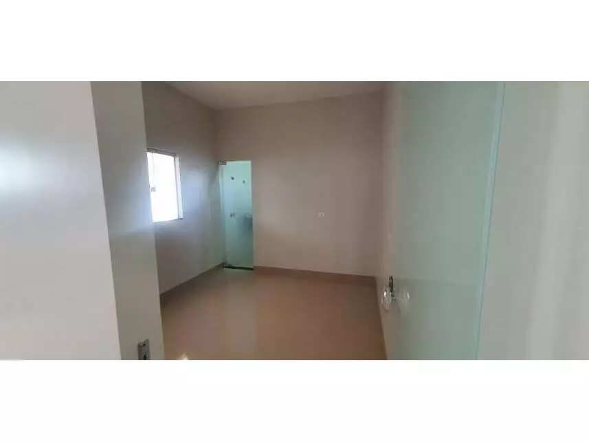 Casa à venda em leilão - leilão extrajudicial - Santa Helena de Goiás GO - lance mínimo R$ 233.000