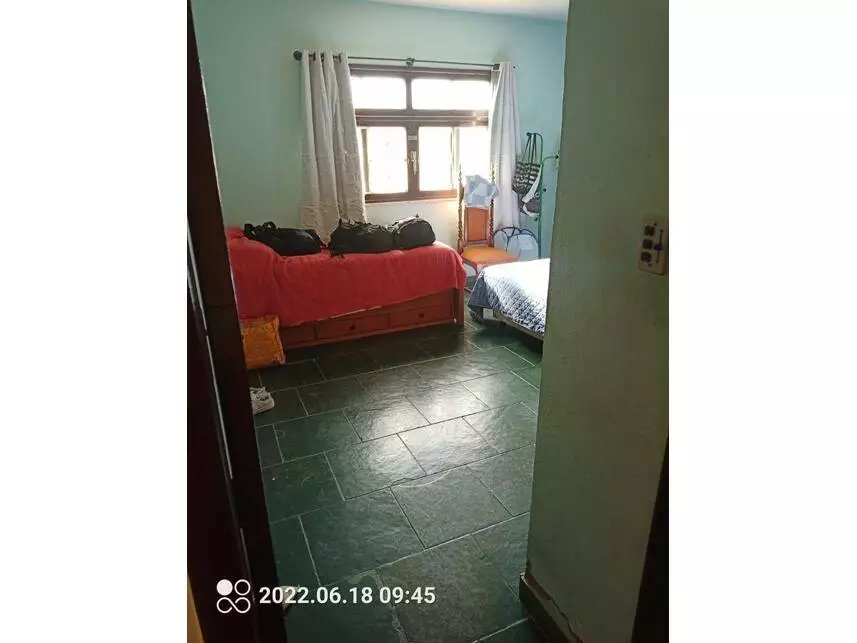 Casa à venda em leilão - leilão extrajudicial - Araruama RJ - lance mínimo R$ 233.856