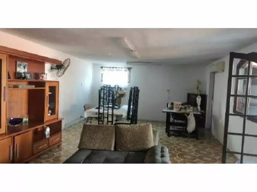 Casa à venda em leilão - leilão extrajudicial - Nova Iguaçu RJ - lance mínimo R$ 560.000