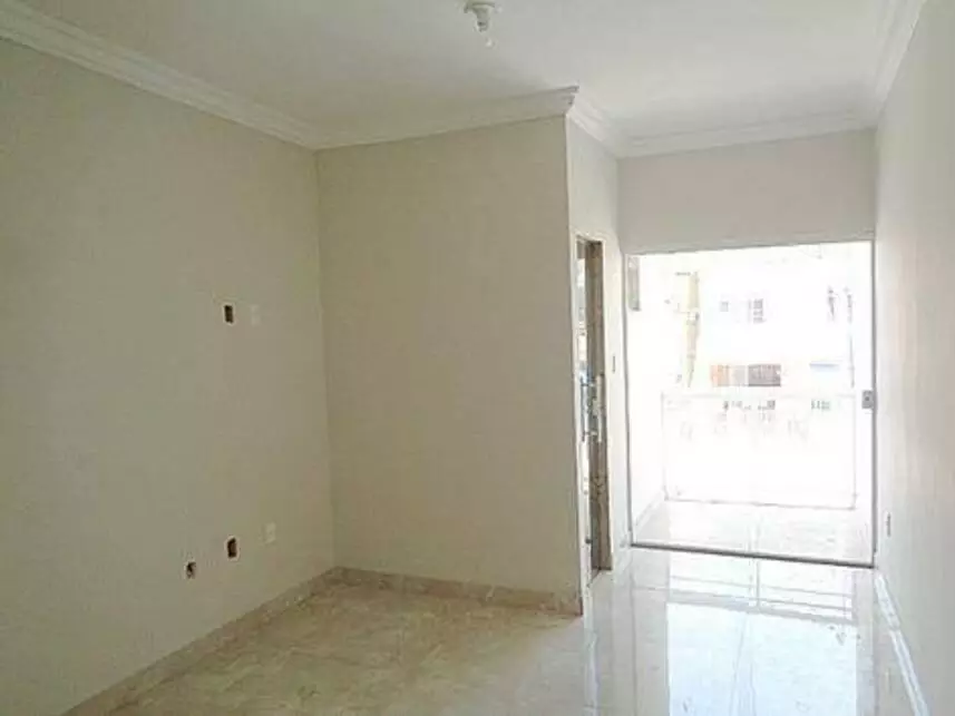 Casa à venda em leilão - leilão extrajudicial - Nova Iguaçu RJ - lance mínimo R$ 183.960