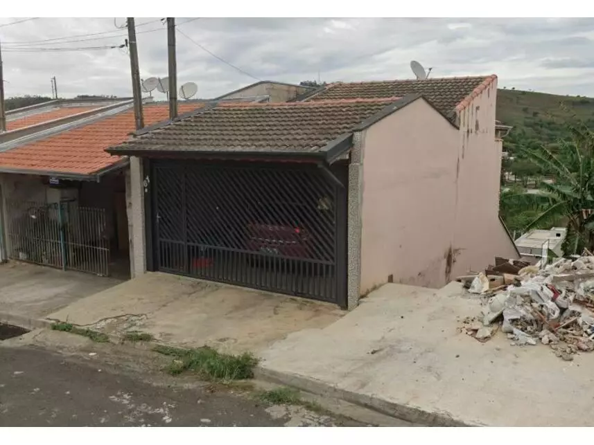 Casa à venda em leilão - leilão extrajudicial - Amparo SP - lance mínimo R$ 285.636