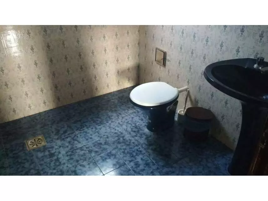 Casa à venda em leilão - leilão extrajudicial - Araruama RJ - lance mínimo R$ 321.300