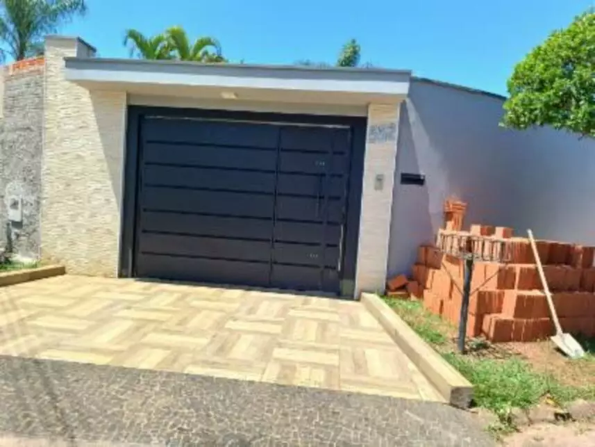 Casa à venda em leilão - leilão extrajudicial - Leme SP - lance mínimo R$ 963.388