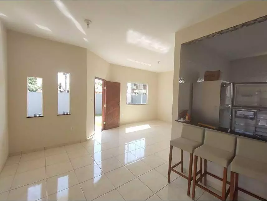 Casa à venda em leilão - leilão extrajudicial - Iguaba Grande RJ - lance mínimo R$ 162.400