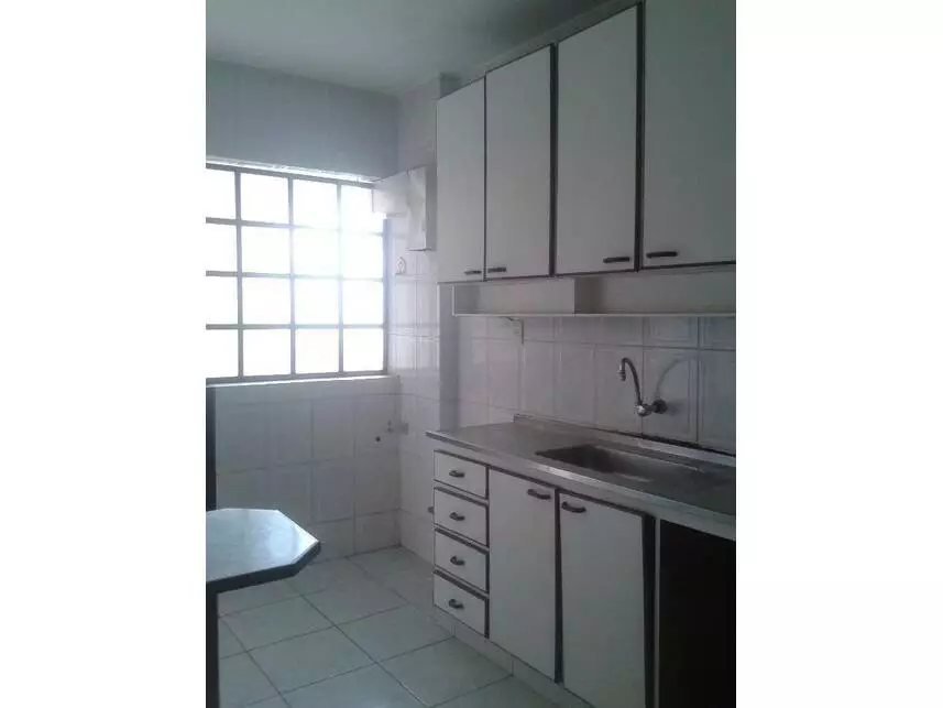 Apartamento à venda em leilão - leilão extrajudicial - Rio de Janeiro RJ - lance mínimo R$ 96.000