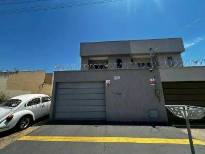 Casa à venda em leilão - leilão extrajudicial - Goiânia GO - lance mínimo R$ 468.160