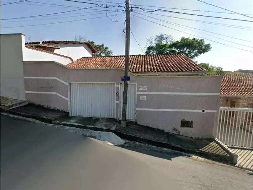 Leilão de Casa Imóvel em Varginha/MG - Lance Inicial R$ 433.873 - Extrajudicial