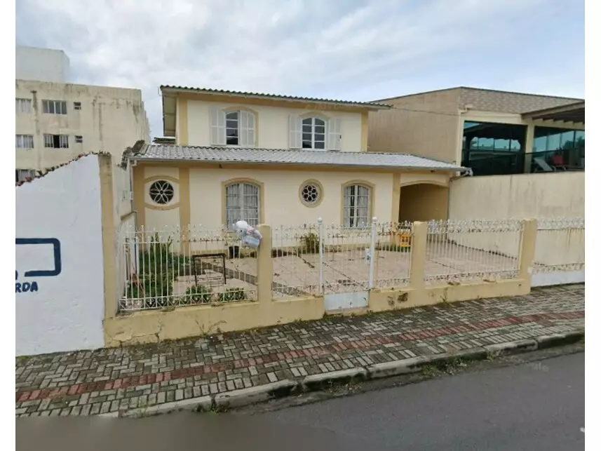 Leilão de Casa Imóvel em Laguna/SC - Lance Inicial R$ 675.000 - Extrajudicial
