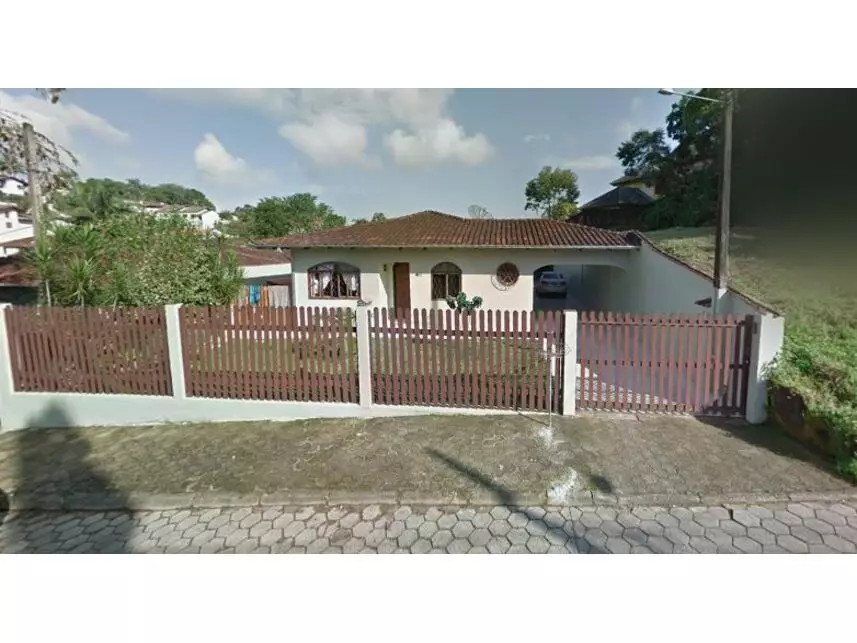 Leilão de Casa Imóvel em Joinville/SC - Lance Inicial R$ 427.163 - Extrajudicial