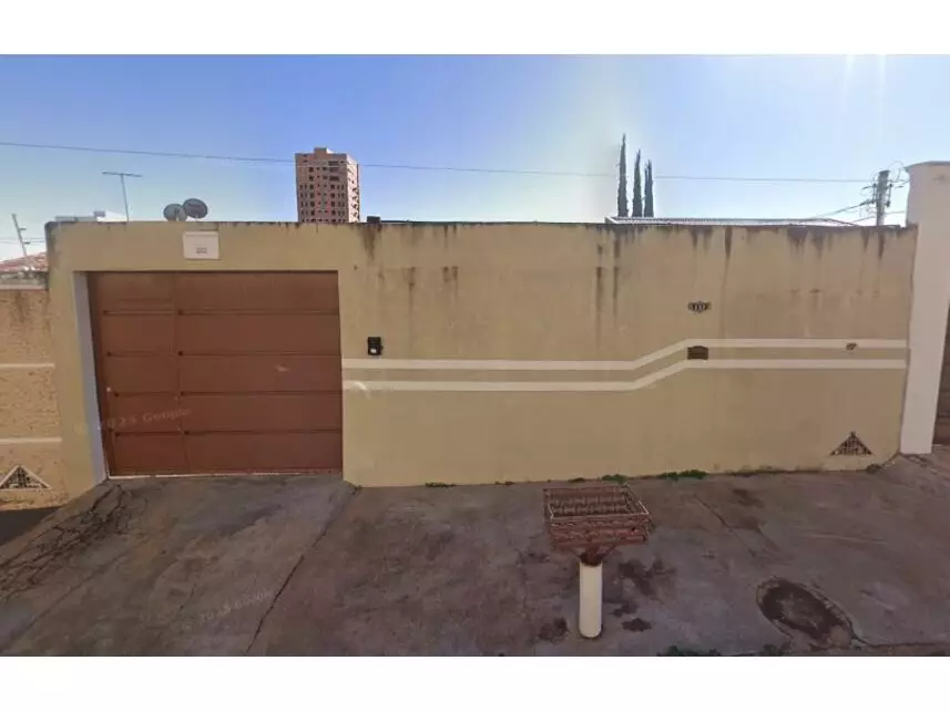 Leilão de Casa Imóvel em Uberlândia/MG - Lance Inicial R$ 290.000 - Extrajudicial