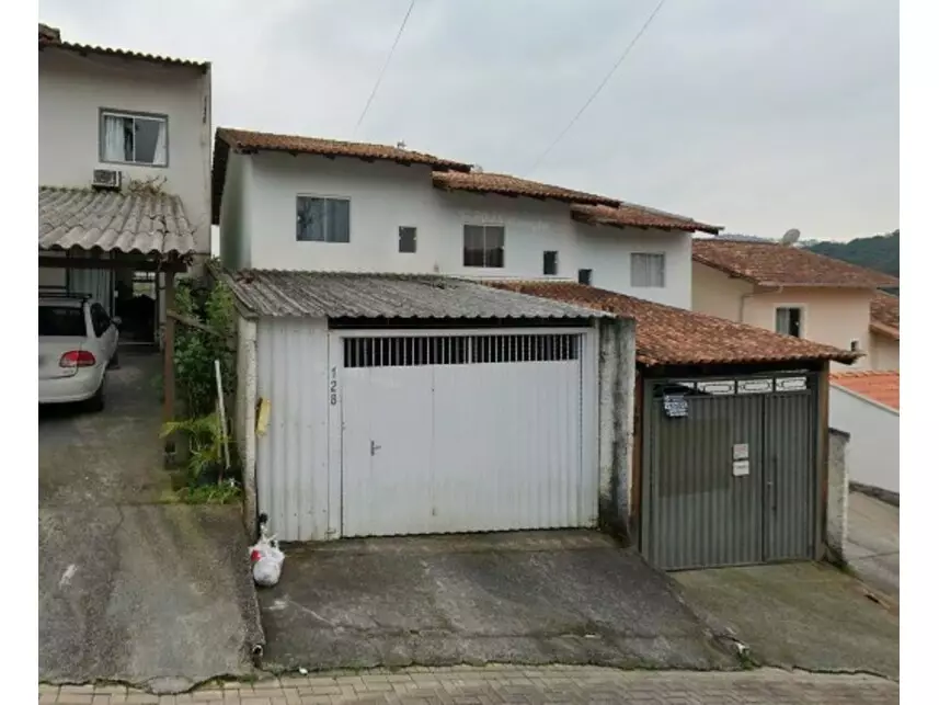 Leilão de Casa Imóvel em Brusque/SC - Lance Inicial R$ 295.996 - Extrajudicial