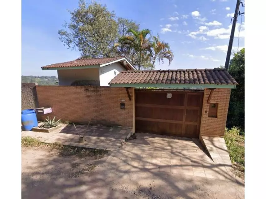 Leilão de Casa Imóvel em Embu das Artes/SP - Lance Inicial R$ 522.216 - Judicial