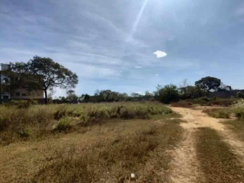 Leilão de Terreno Imóvel em Unaí/MG - Lance Inicial R$ 418.000 - Extrajudicial