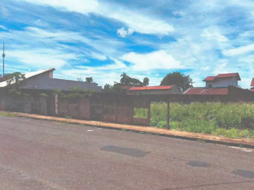 Leilão de Casa Imóvel em Ituiutaba/MG - Lance Inicial R$ 550.000 - Extrajudicial