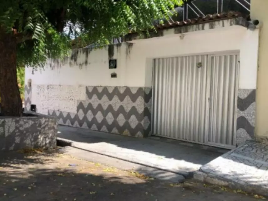 Leilão de Casa Imóvel em Patos/PB - Lance Inicial R$ 126.000 - Extrajudicial