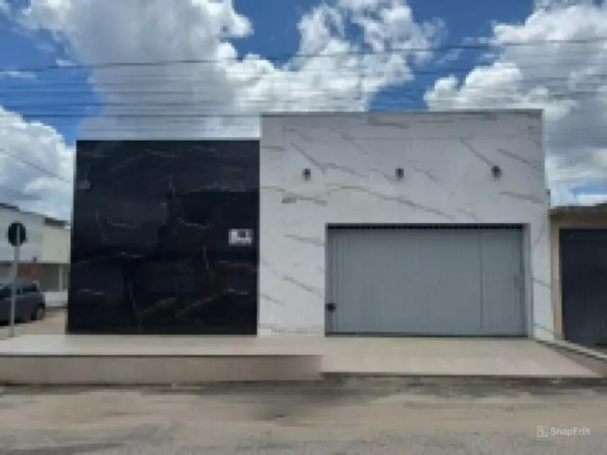 Leilão de Casa Imóvel em Teixeira de Freitas/BA - Lance Inicial R$ 677.419 - Extrajudicial