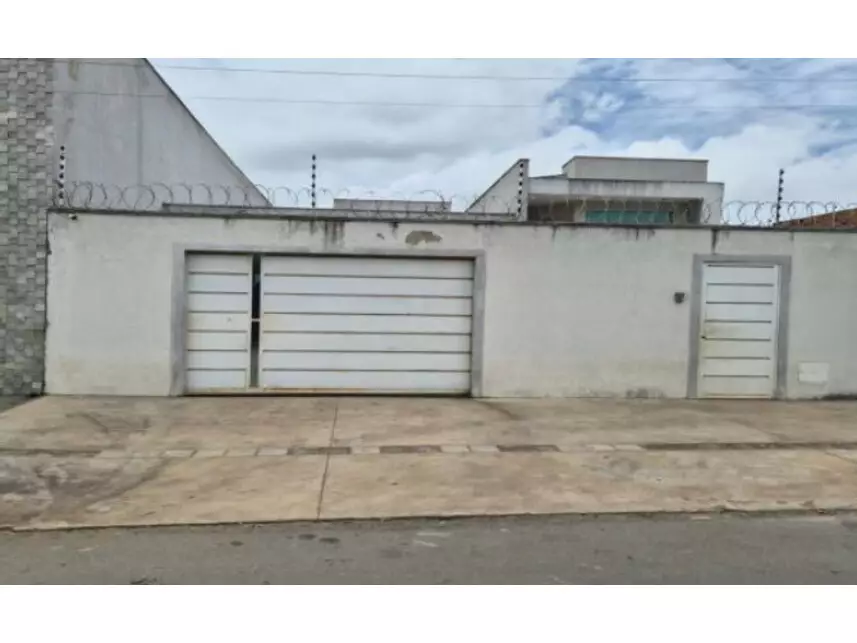Leilão de Casa Imóvel em Goiânia/GO - Lance Inicial R$ 465.110 - Extrajudicial