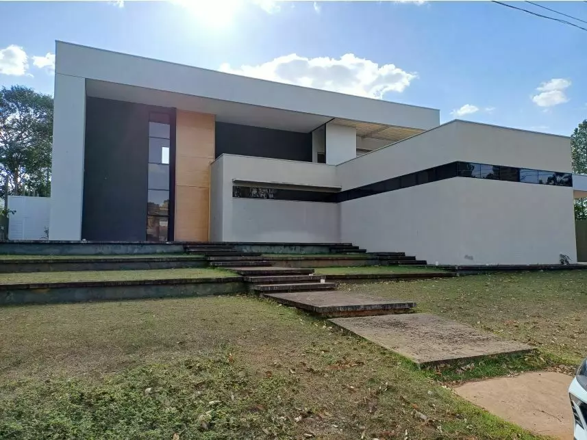 Leilão de Casa Imóvel em Marília/SP - Lance Inicial R$ 1.899.050 - Extrajudicial