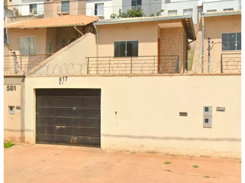 Leilão de Casa Imóvel em Esmeraldas/MG - Lance Inicial R$ 215.974 - Extrajudicial