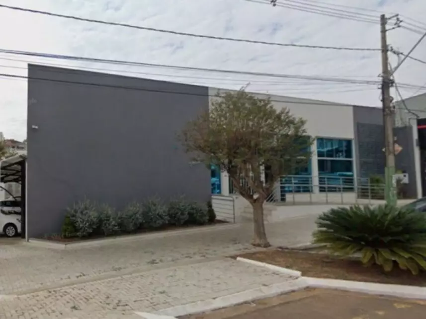 Comercial 886m² em Centro, Passos/MG