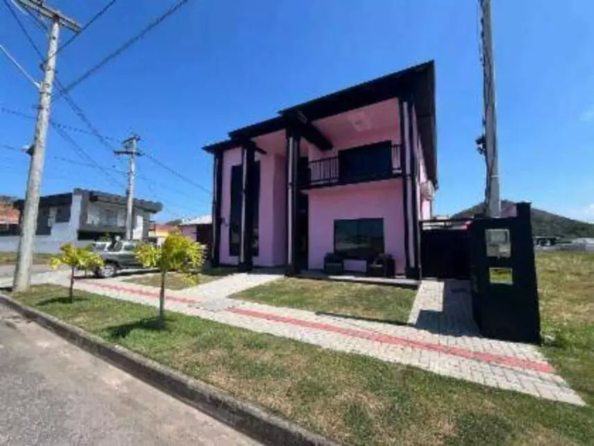 Casa 489m² em Cajueiros, Itaipuaçu/RJ