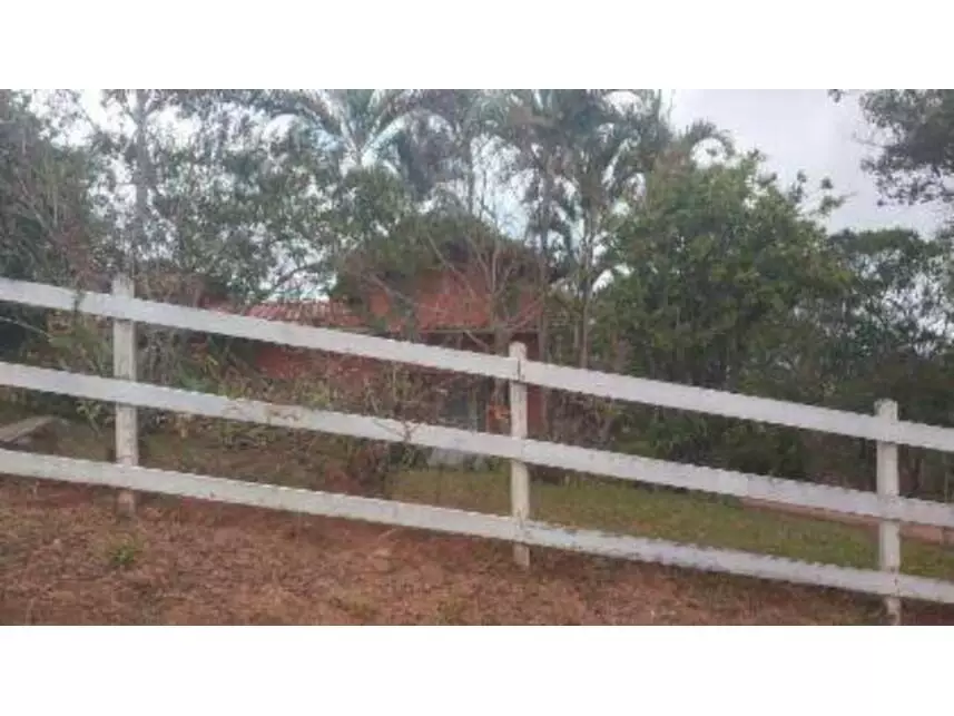 Casa 5m² em Antônio Carlos/MG
