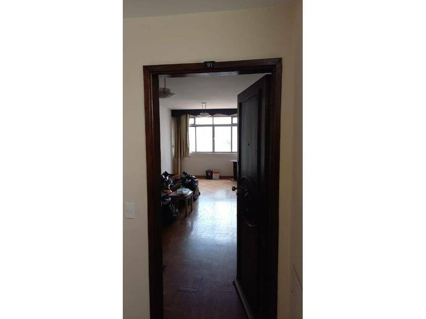 Apartamento à venda em leilão