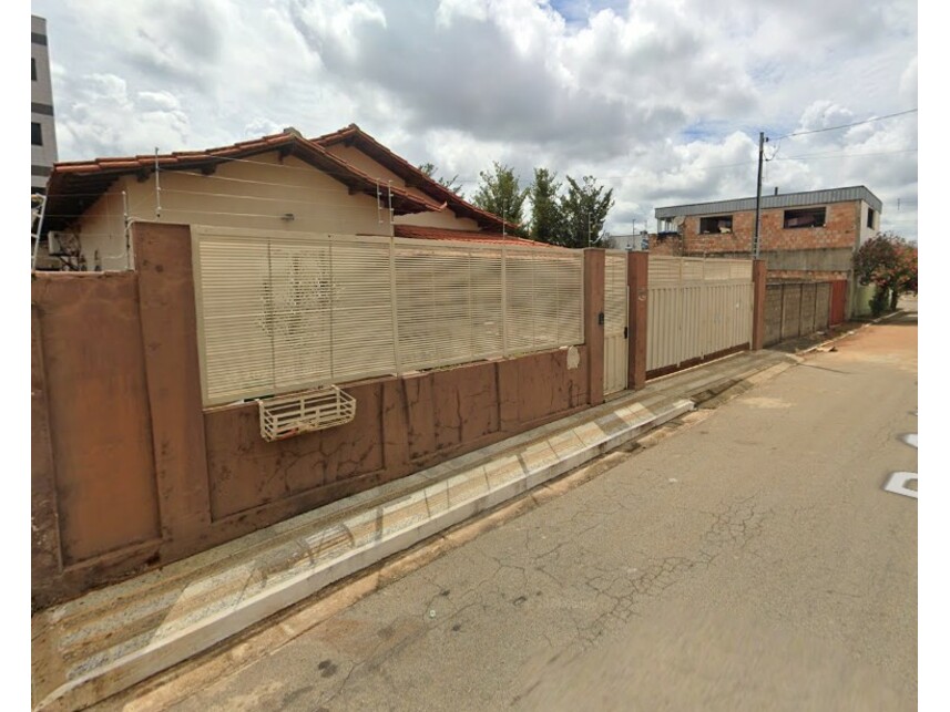 Imagem 1 do Leilão de Casa - Centro - Moema/MG