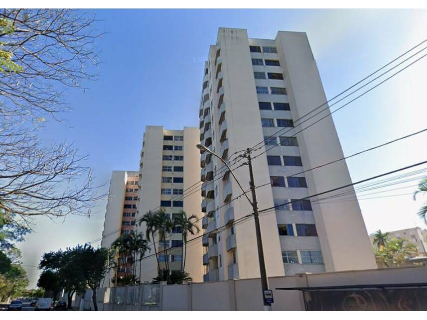 Apartamento à venda em leilão